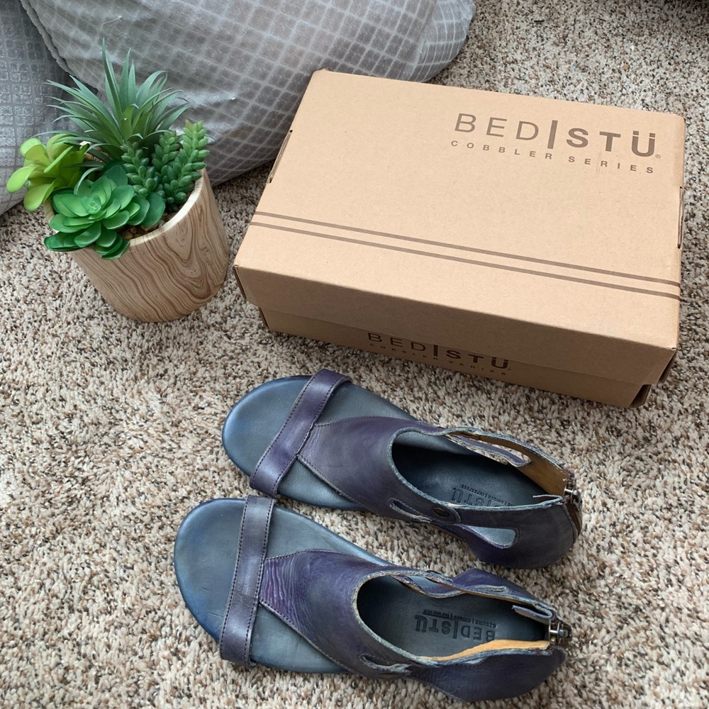 Blue BedStu Soto